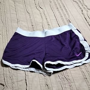 Nike dri fit shorts size small